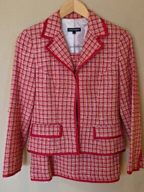 Mario Serrani Spring Suit, Blazer sz. 6 and Skirt sz. 10